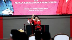 Megawati Lantik 4 Kepala
