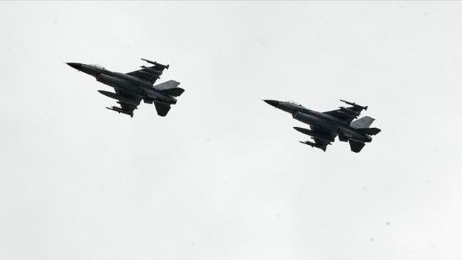 Jet Tempur F-16 Ukraina