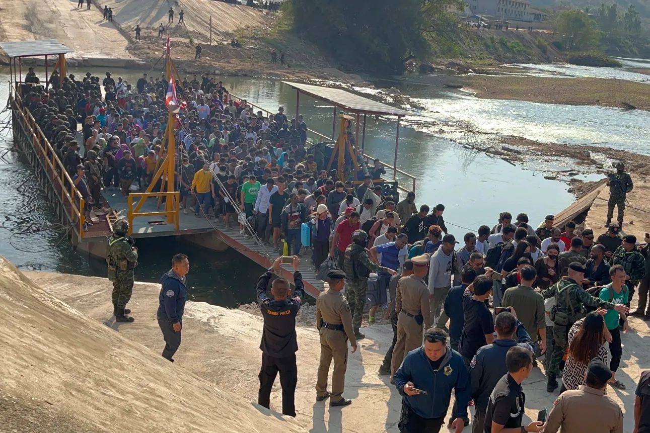 Warga Jabar Terjebak di Myanmar
